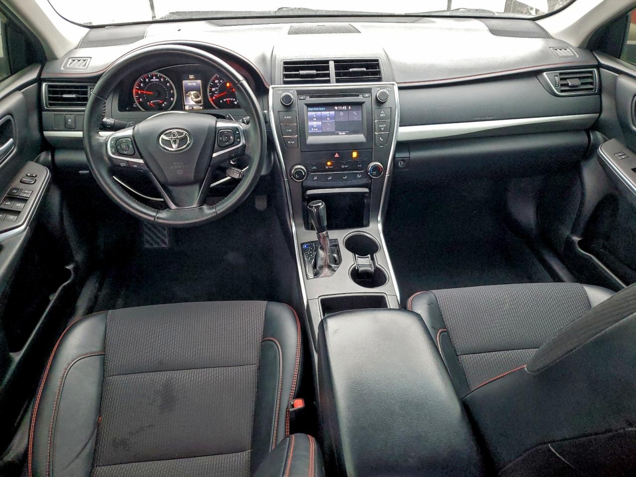 2017 TOYOTA CAMRY photo 8