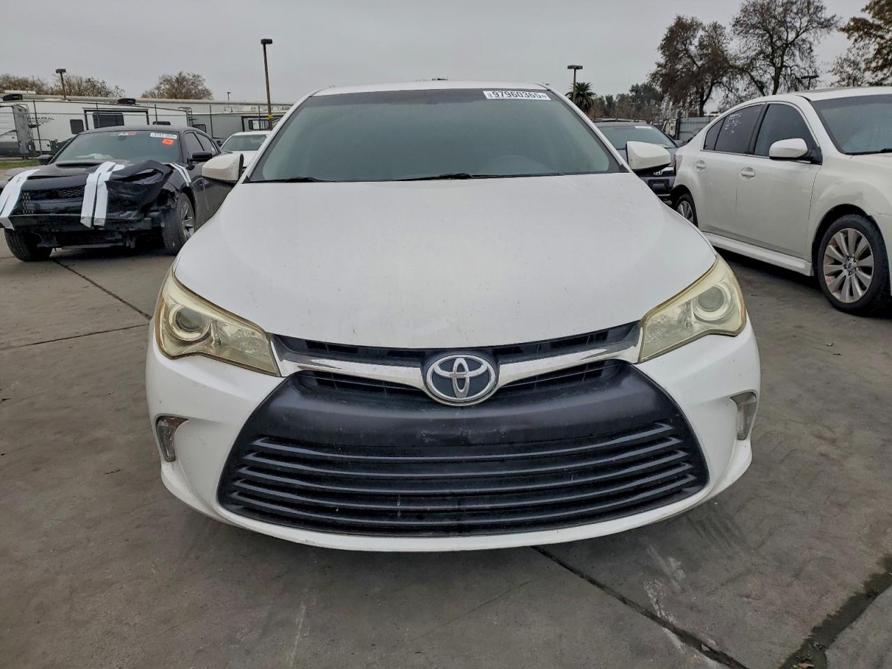 2017 TOYOTA CAMRY photo 5