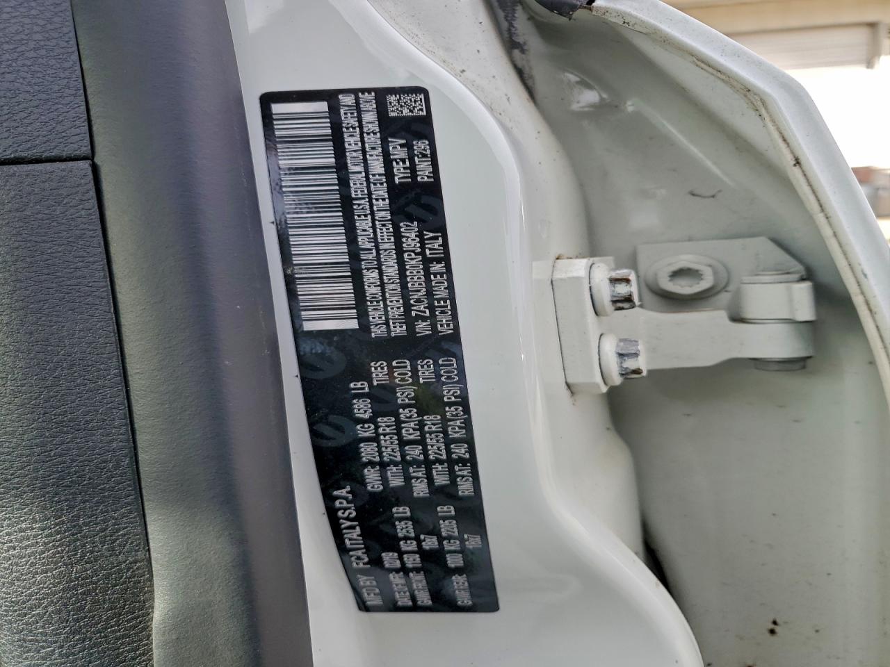 2019 JEEP RENEGADE LATITUDE photo 13