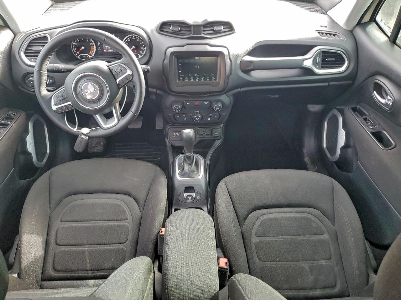 2019 JEEP RENEGADE LATITUDE photo 8
