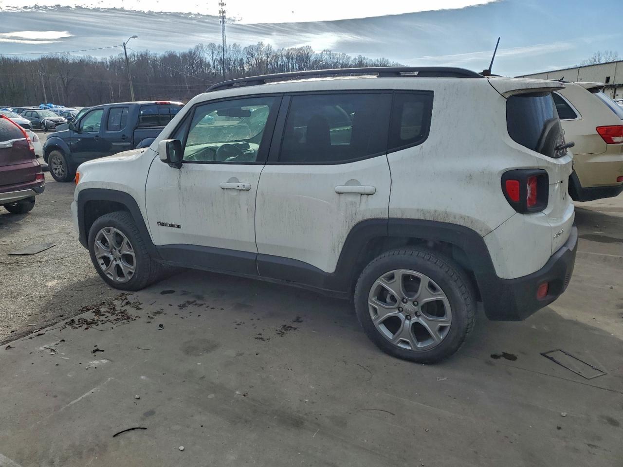 2019 JEEP RENEGADE LATITUDE photo 2