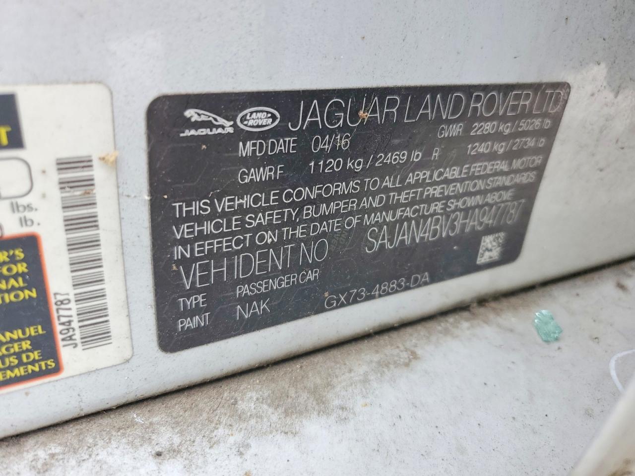 2017 JAGUAR XE FIRST EDITION photo 12