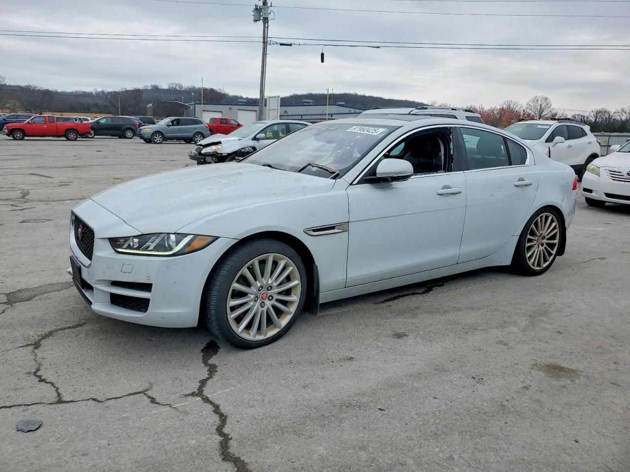2017 JAGUAR XE