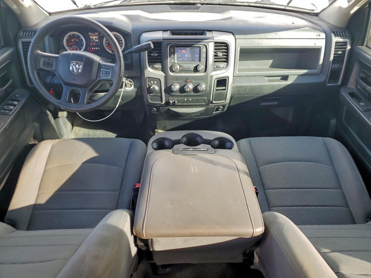 2015 RAM 1500 ST photo 8