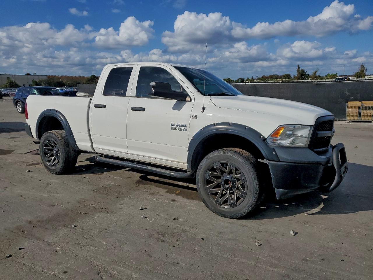 2015 RAM 1500 ST photo 4