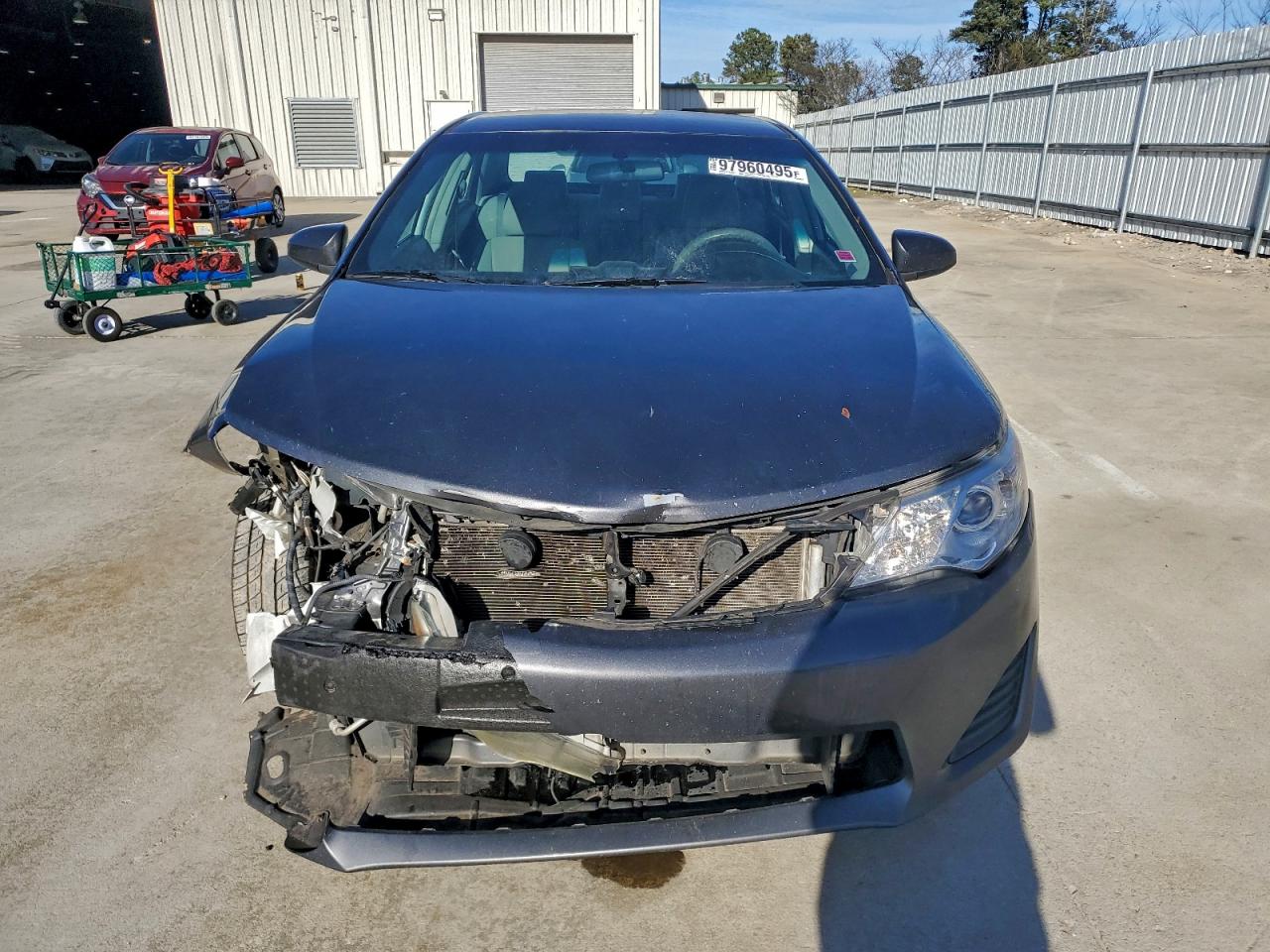 2013 TOYOTA CAMRY L photo 5