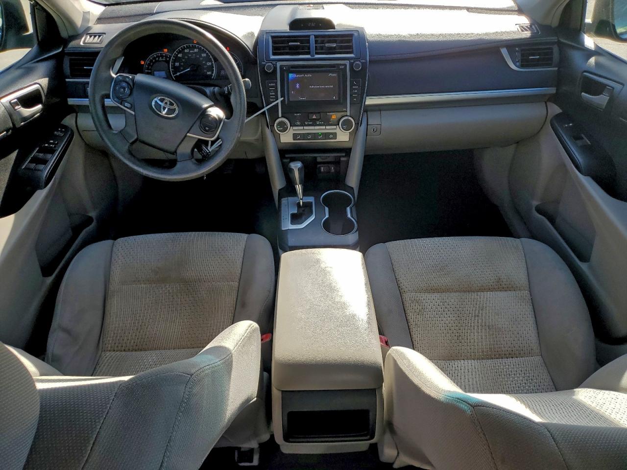 2013 TOYOTA CAMRY L photo 8
