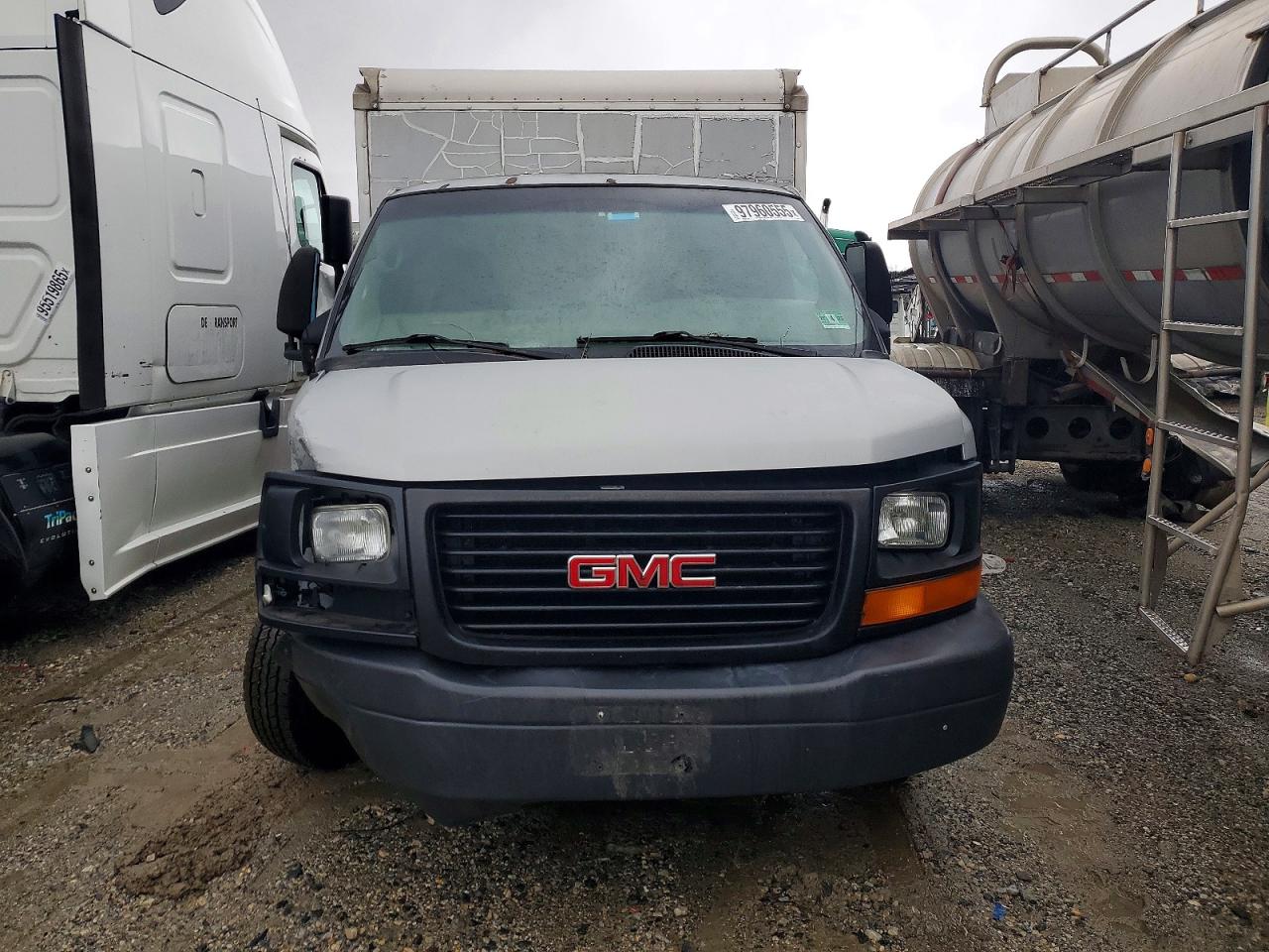 2007 GMC SAVANA CUTAWAY G3500 photo 9