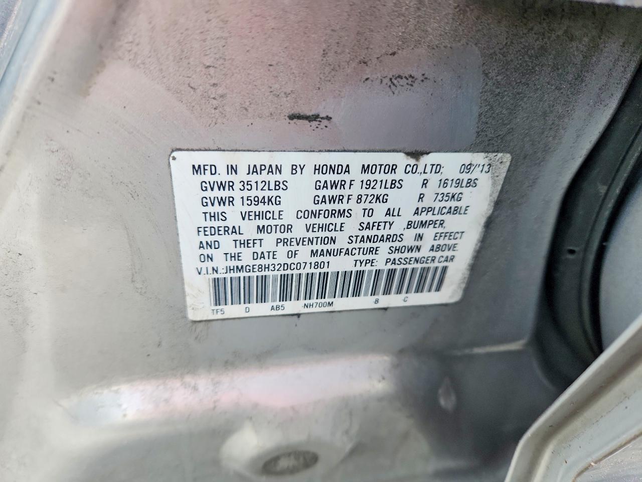 2013 HONDA FIT photo 12