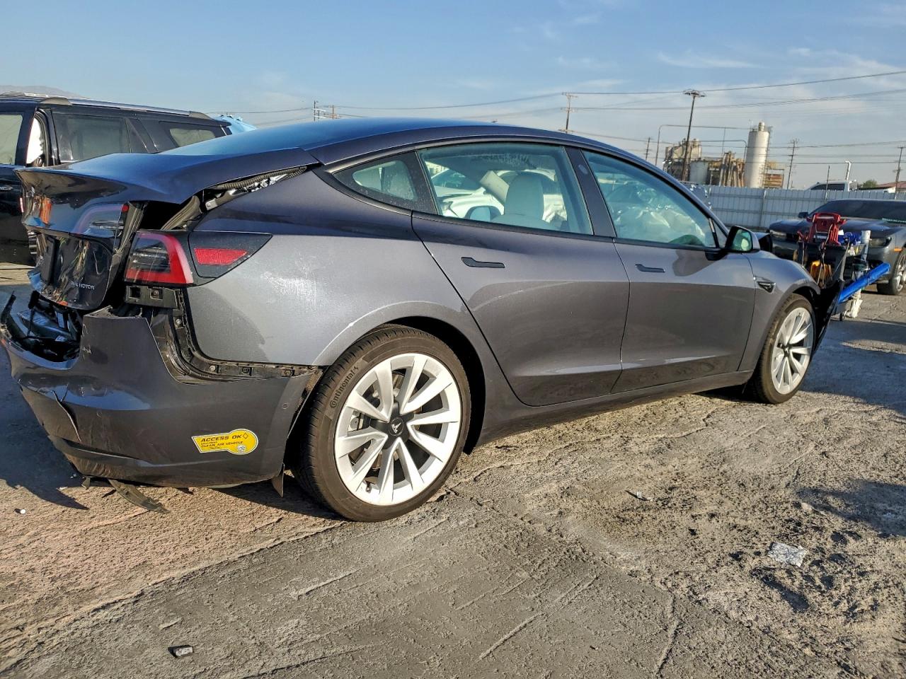 2022 TESLA MODEL 3 photo 3