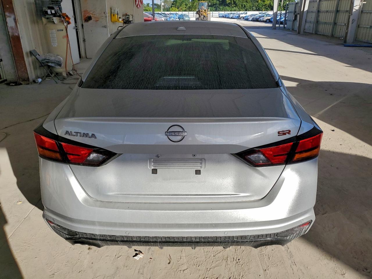 2024 NISSAN ALTIMA SR photo 6