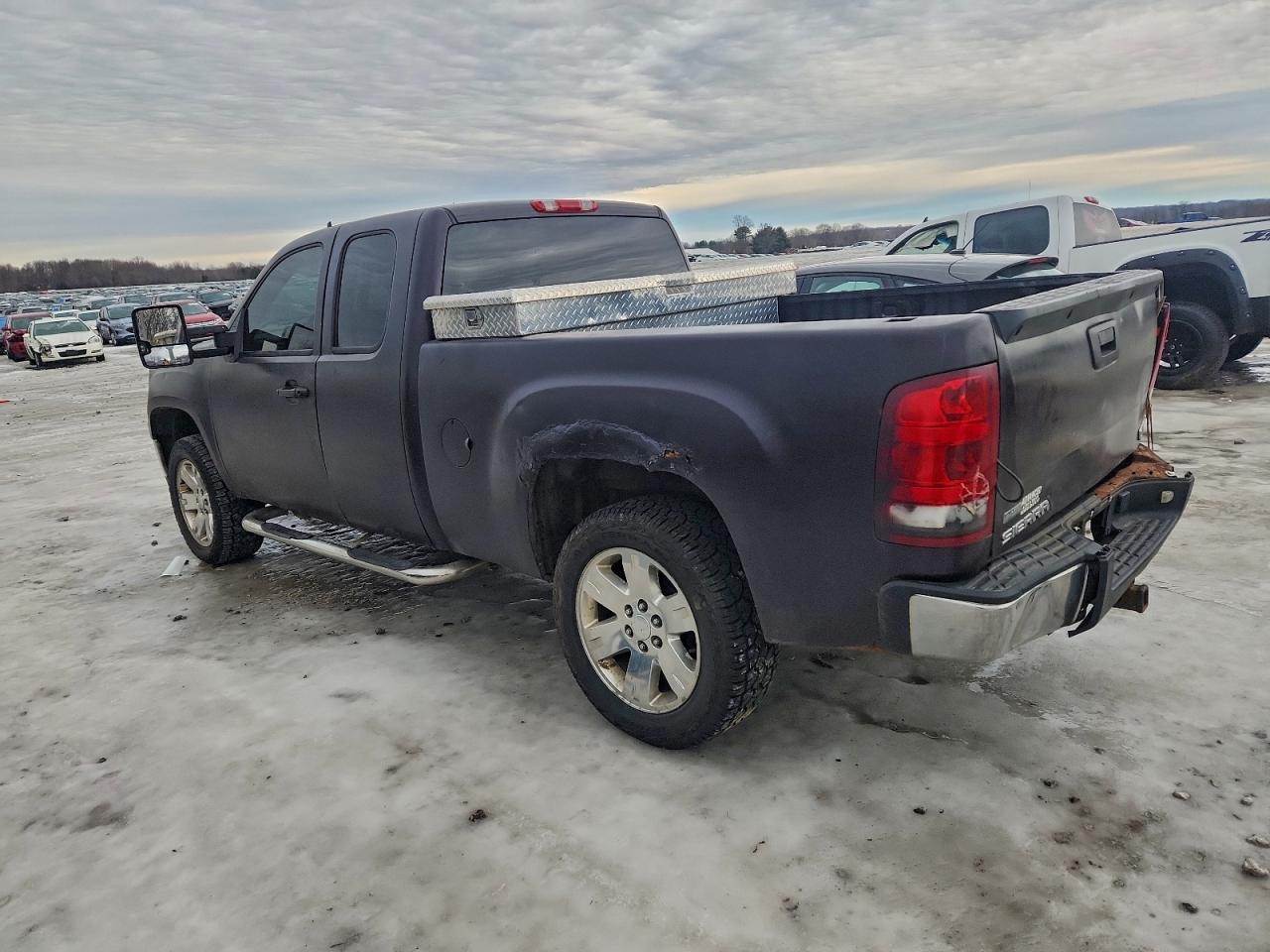2008 GMC SIERRA K1500 photo 2