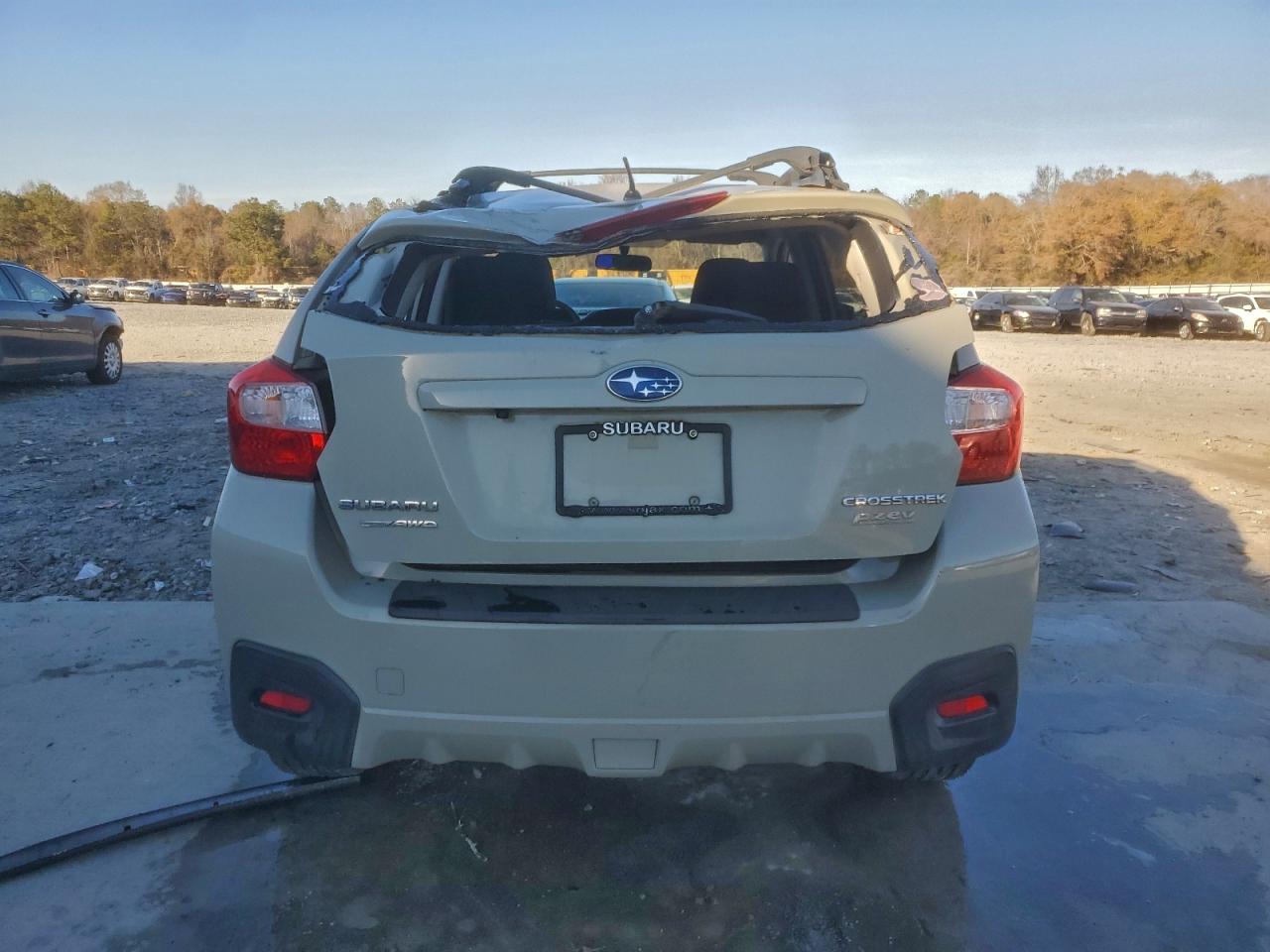 2017 SUBARU CROSSTREK photo 6