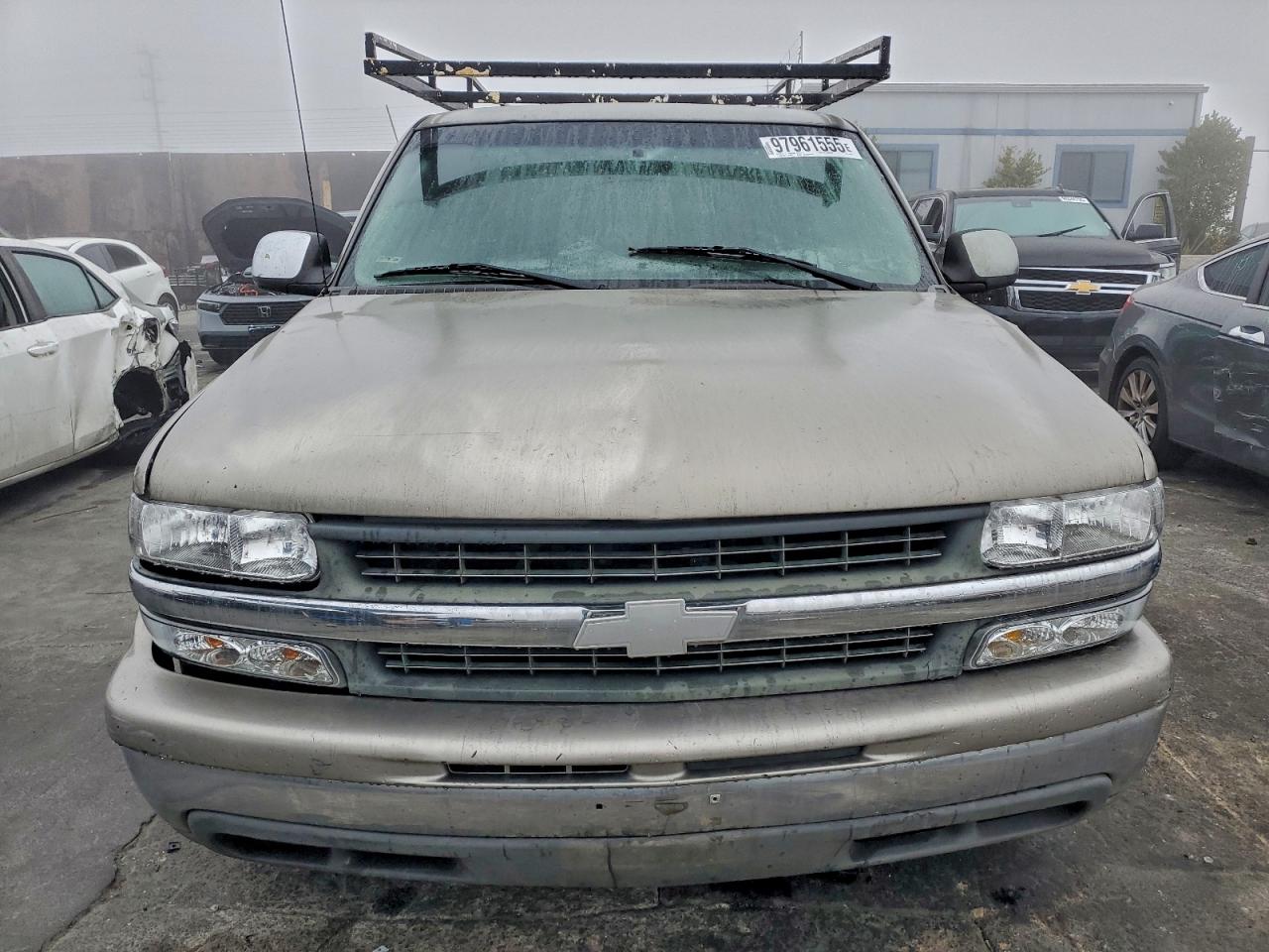 2000 CHEVROLET SILVERADO C1500 photo 9