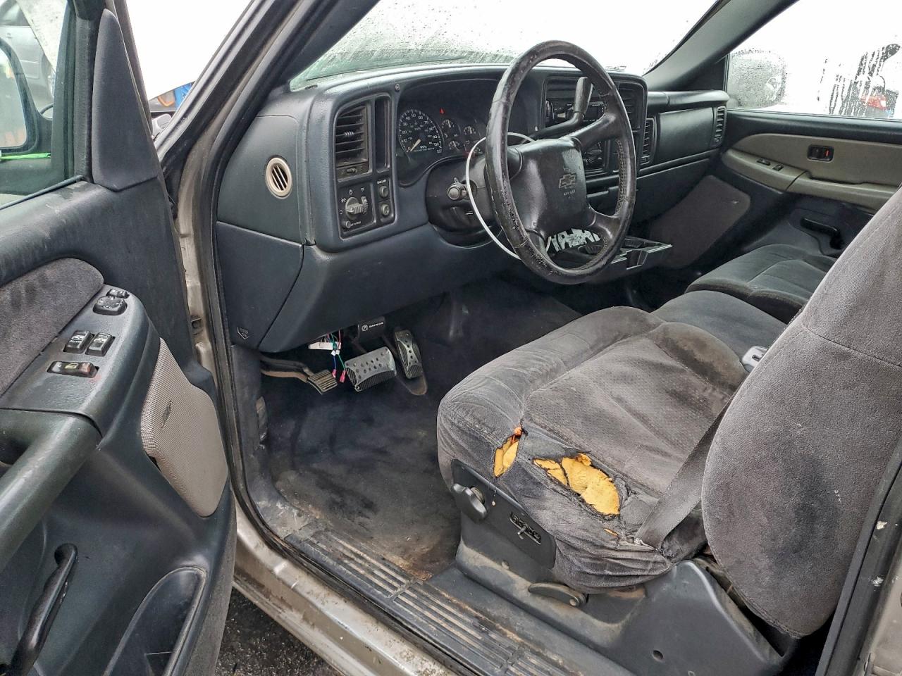 2000 CHEVROLET SILVERADO C1500 photo 15