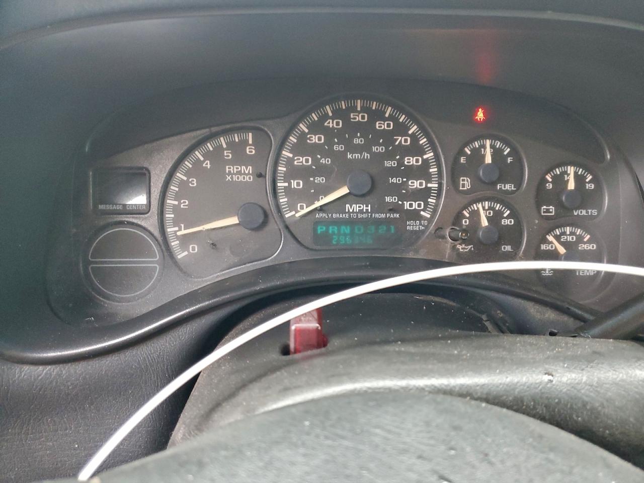 2000 CHEVROLET SILVERADO C1500 photo 17