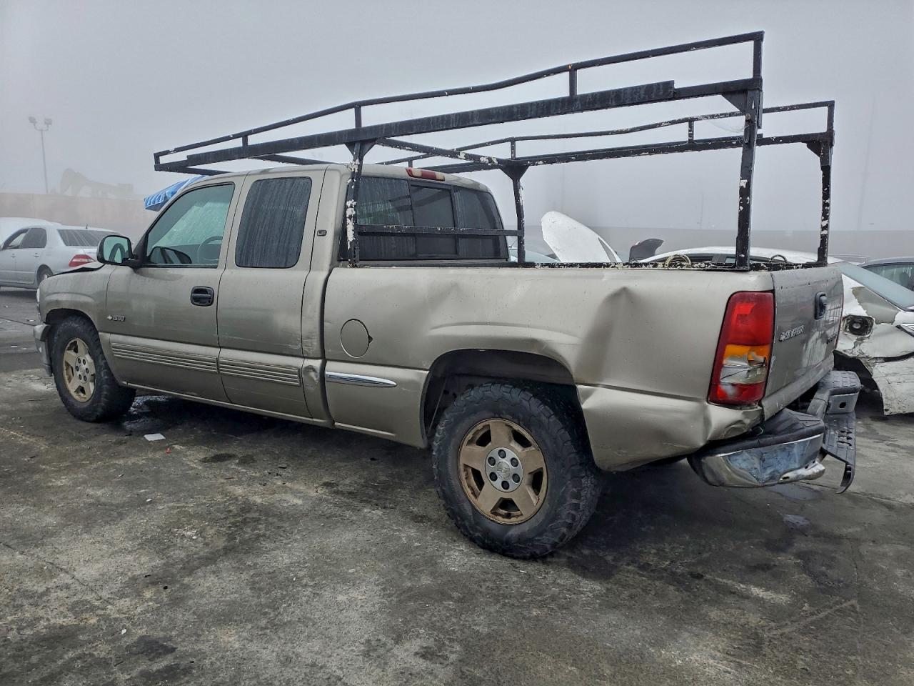 2000 CHEVROLET SILVERADO C1500 photo 3