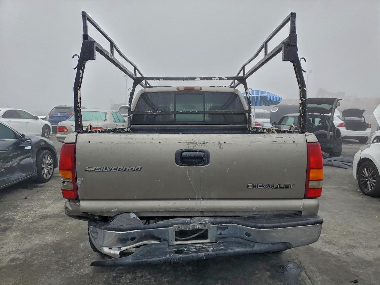 2000 CHEVROLET SILVERADO C1500 photo 11