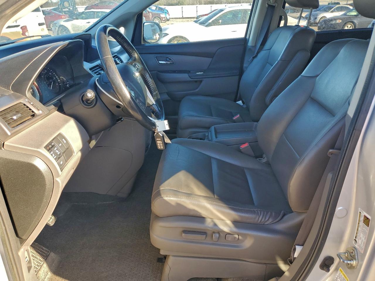 2014 HONDA ODYSSEY EXL photo 7