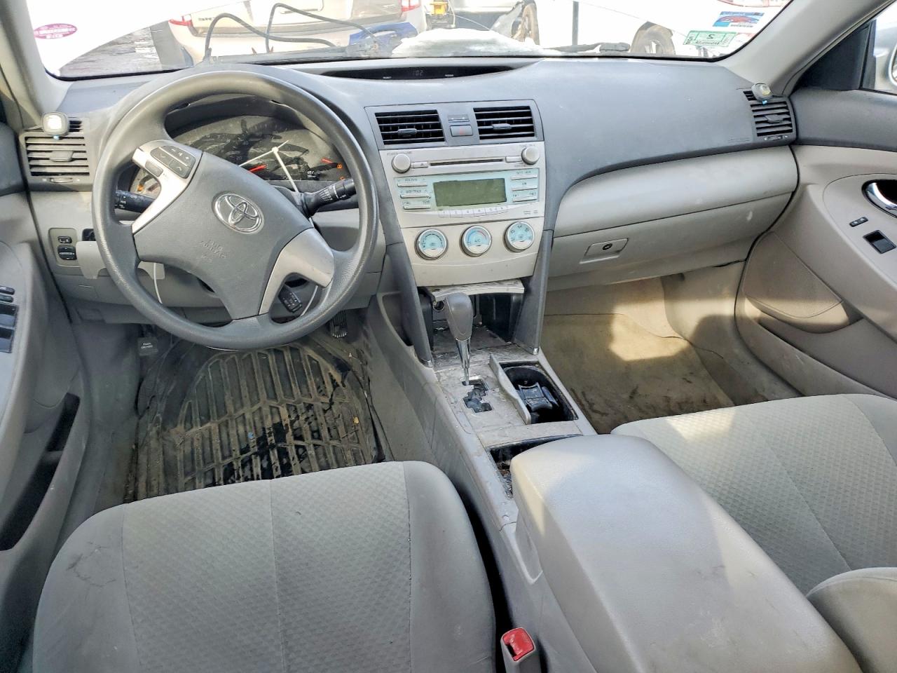 2009 TOYOTA CAMRY BASE photo 8