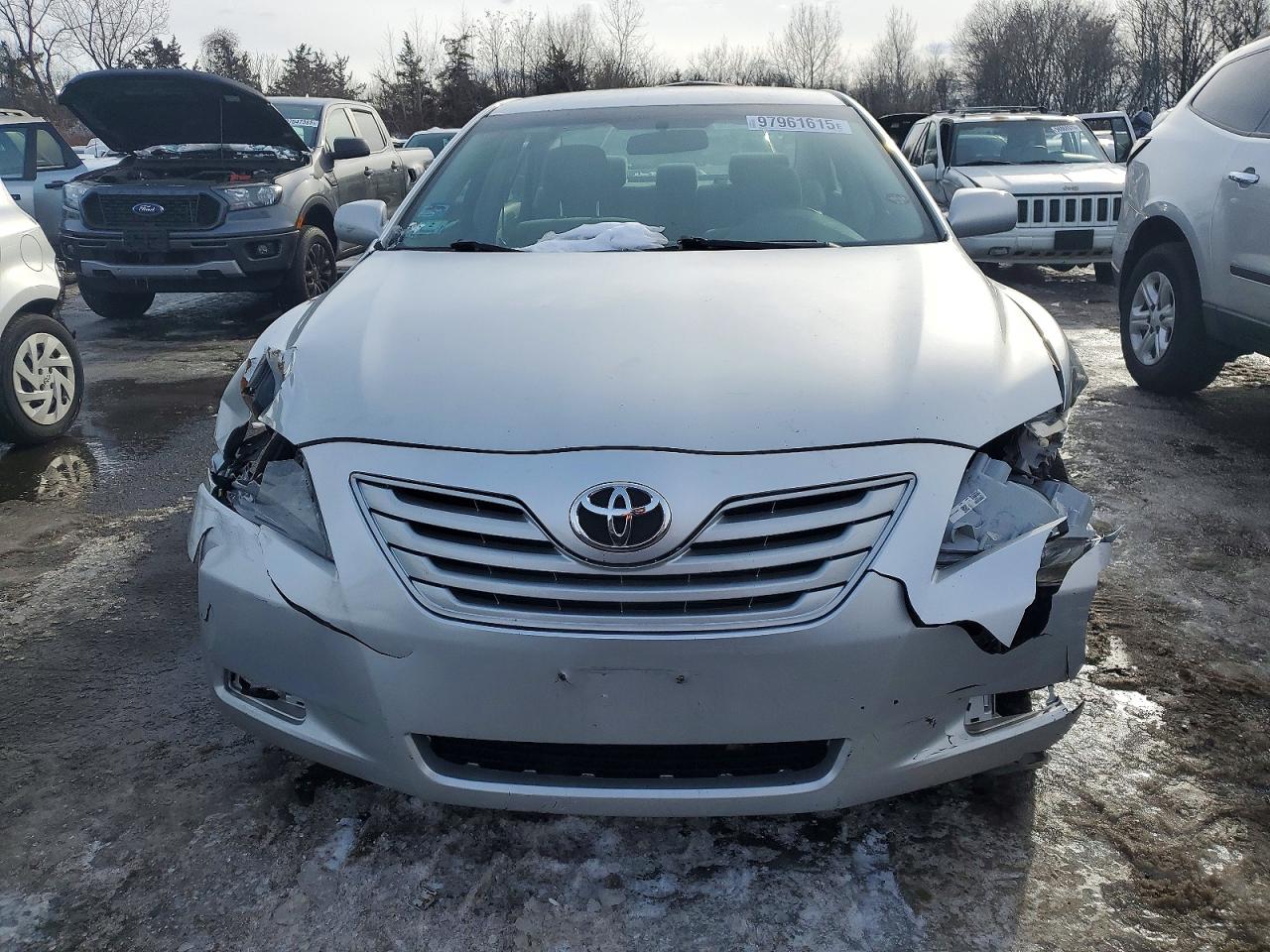 2009 TOYOTA CAMRY BASE photo 5