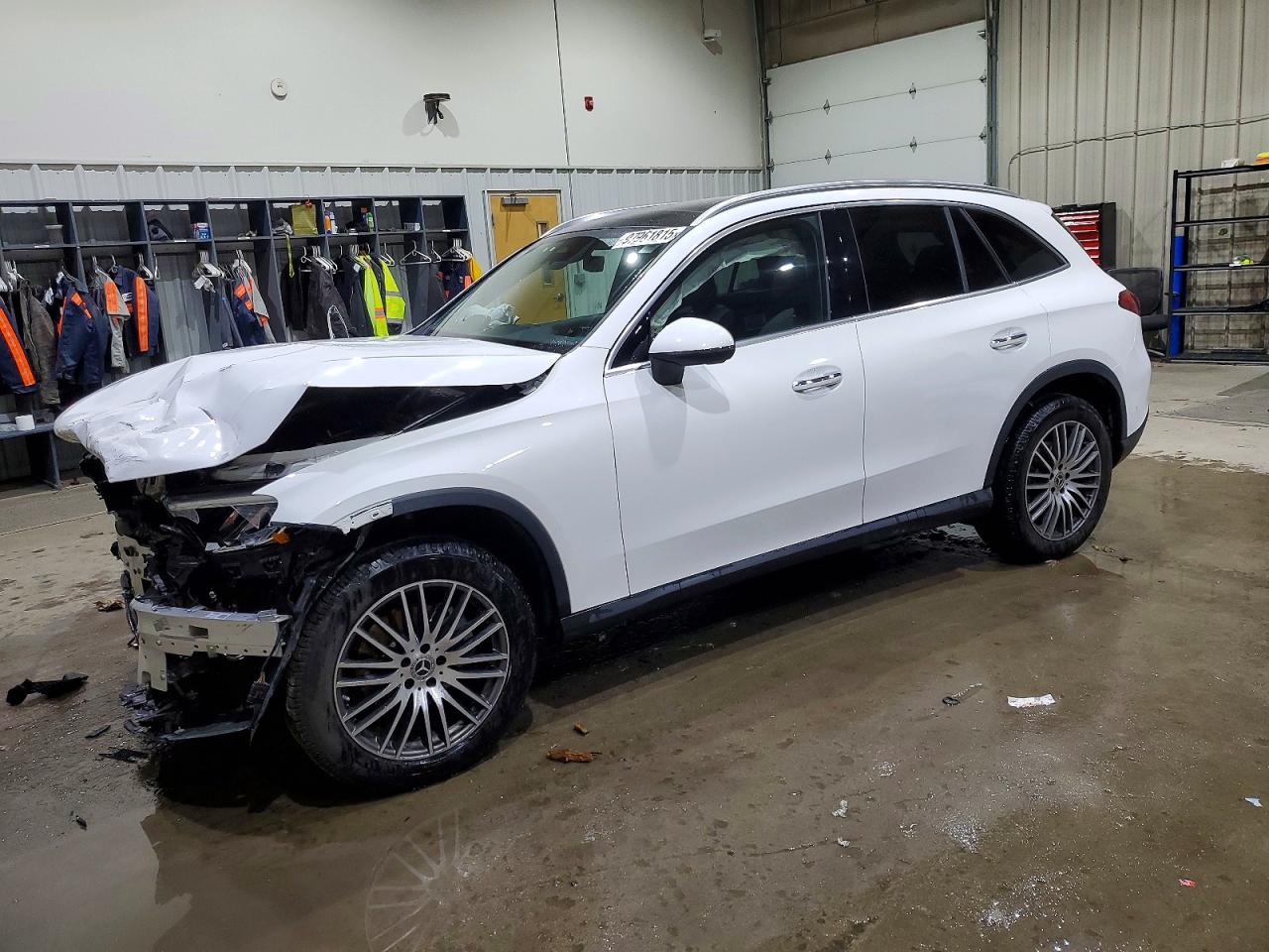 2024 MERCEDES-BENZ GLC