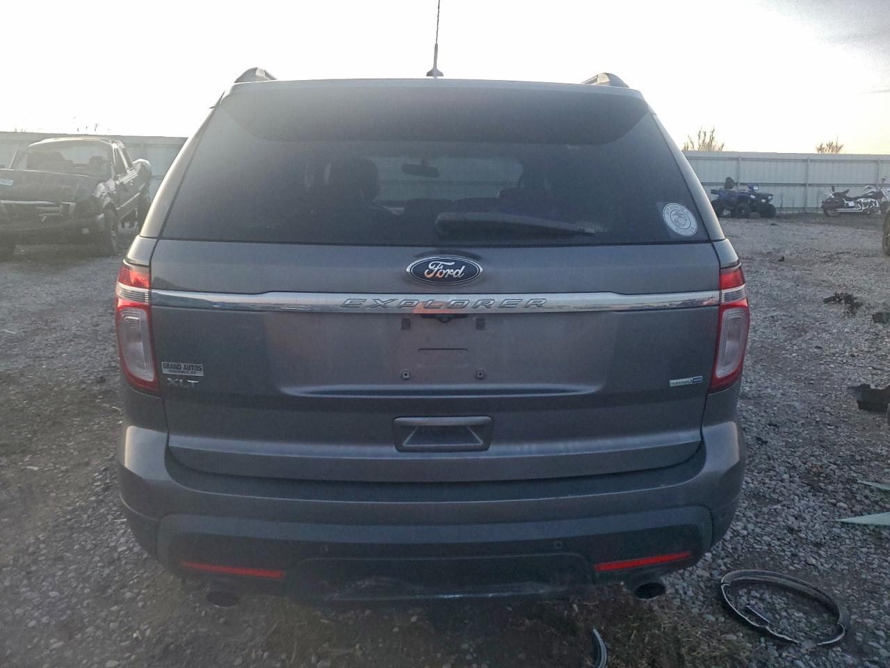 2014 FORD EXPLORER XLT photo 6