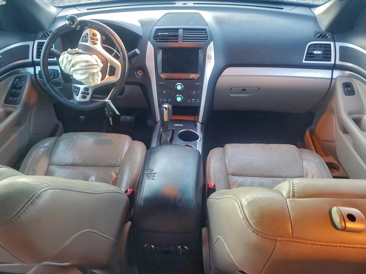 2014 FORD EXPLORER XLT photo 8
