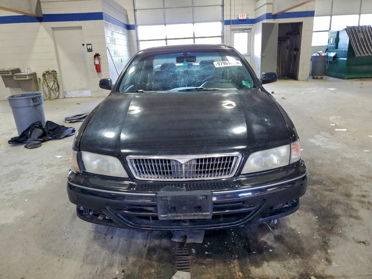 1997 INFINITI I30 photo 5