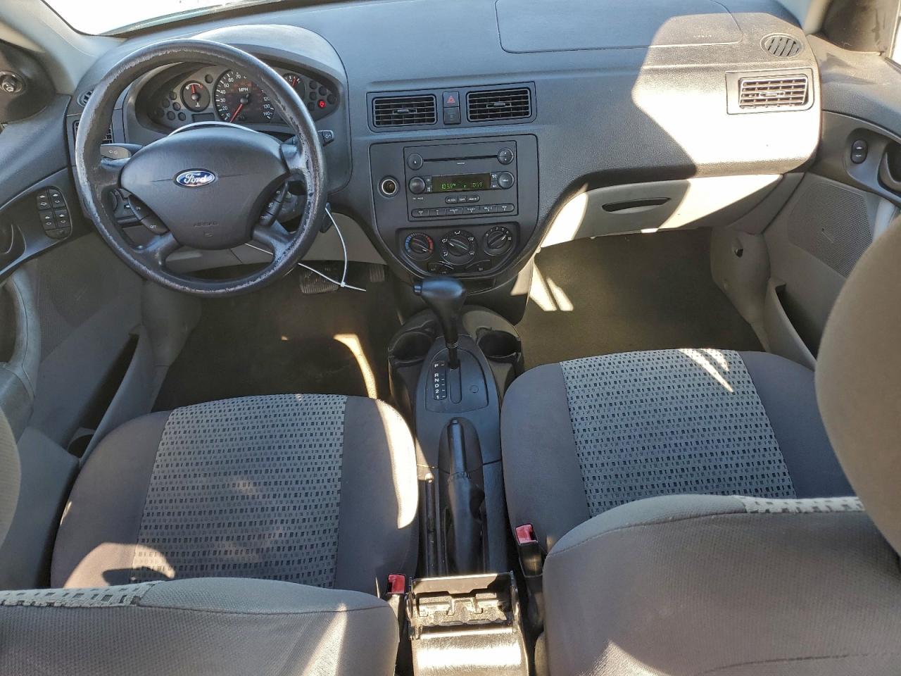 2007 FORD FOCUS ZX4 photo 8