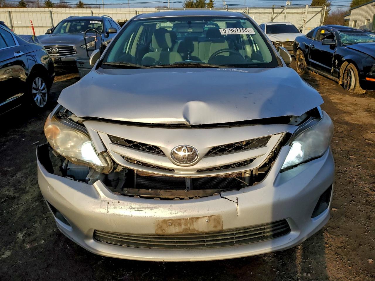 2011 TOYOTA COROLLA BASE photo 9