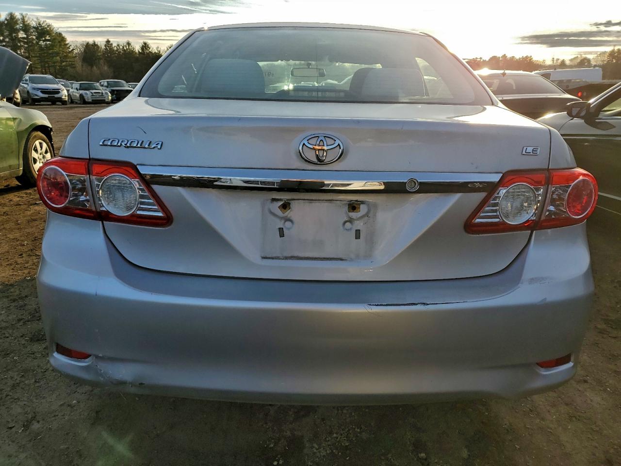 2011 TOYOTA COROLLA BASE photo 11
