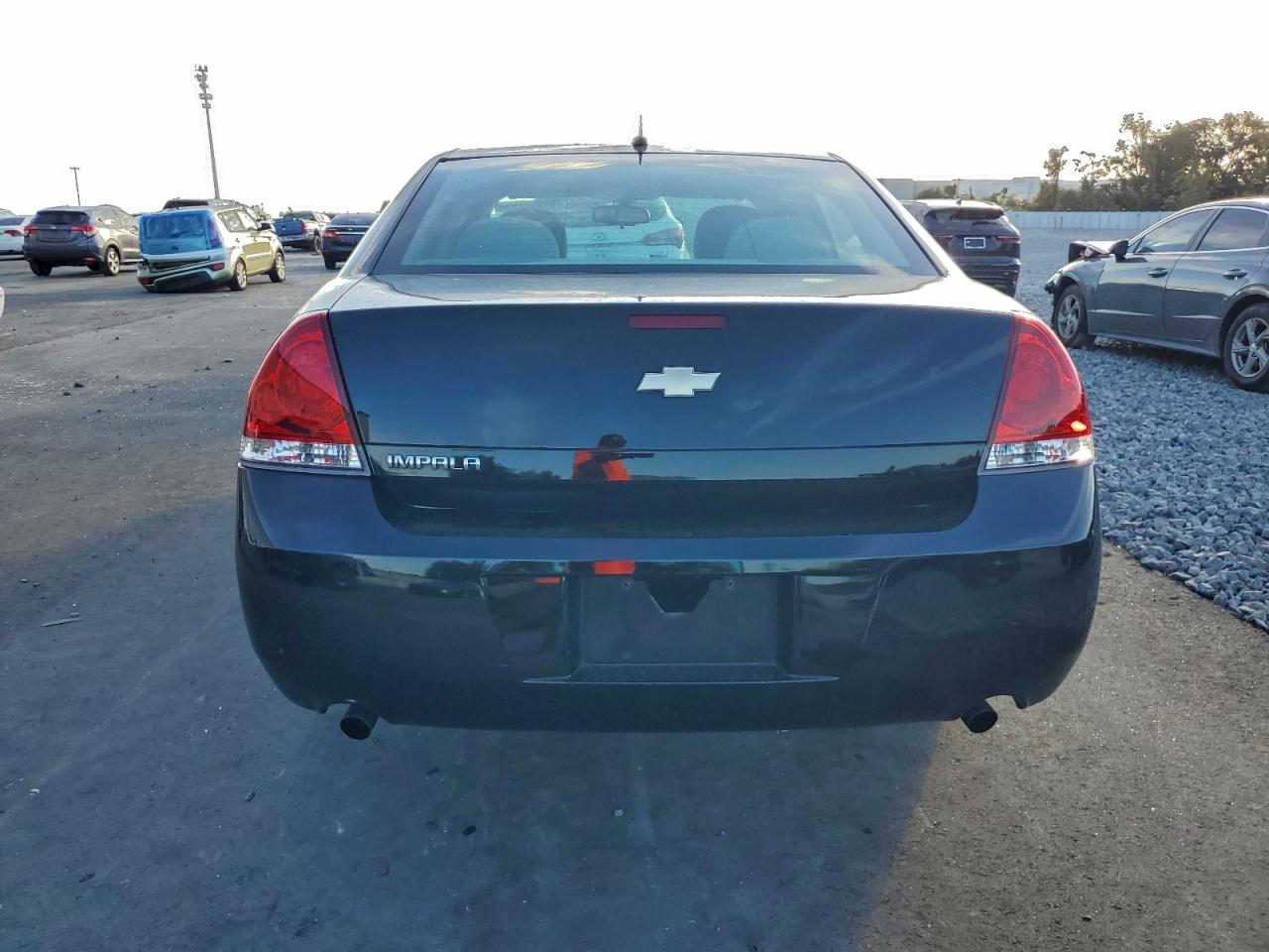 2013 CHEVROLET IMPALA LS photo 6