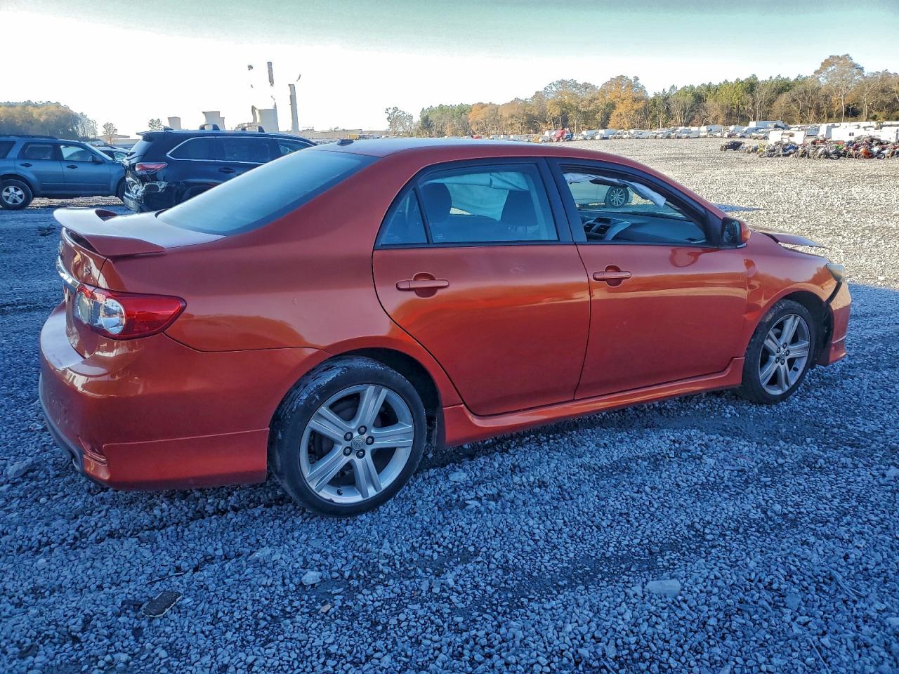 2013 TOYOTA COROLLA BASE photo 3