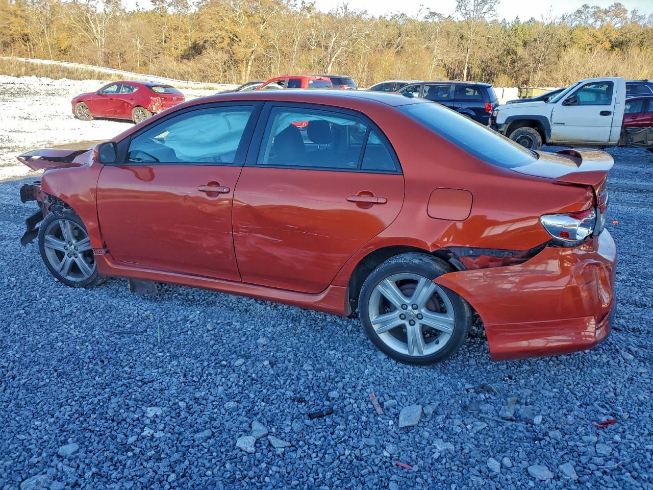 2013 TOYOTA COROLLA BASE photo 2