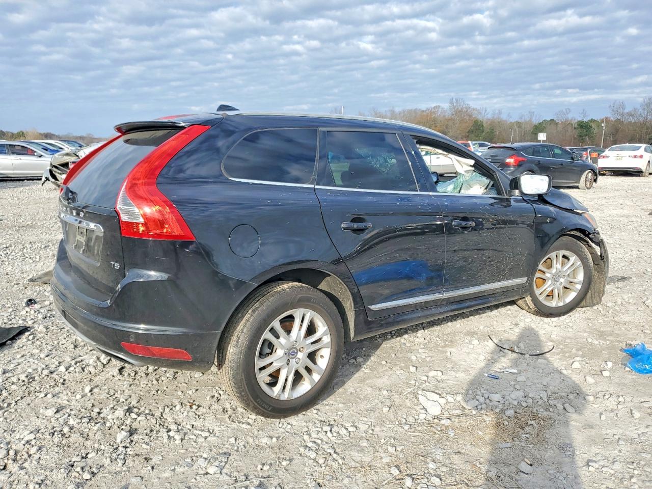 2015 VOLVO XC60 T5 PREMIER photo 3