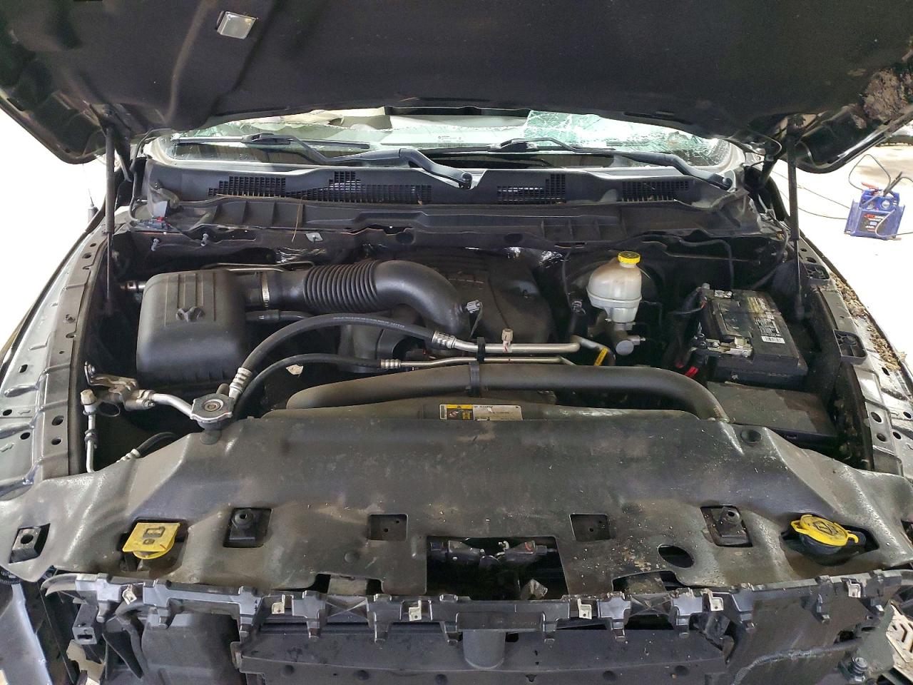 2016 RAM 1500 SLT photo 11