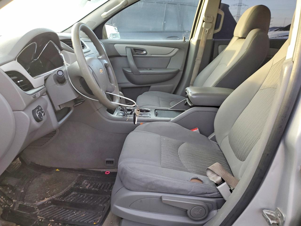 2014 CHEVROLET TRAVERSE LS photo 13