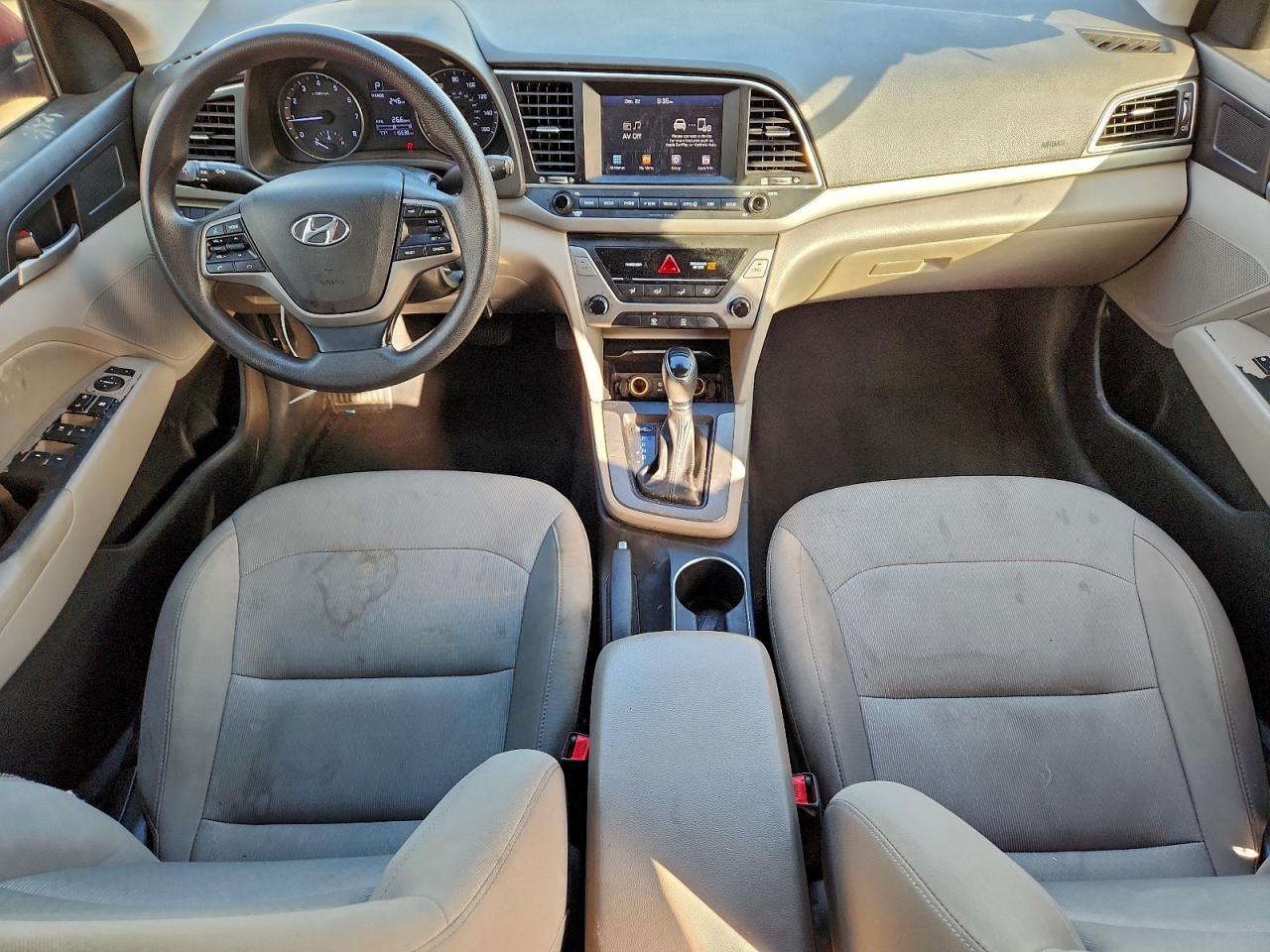 2017 HYUNDAI ELANTRA SE photo 8