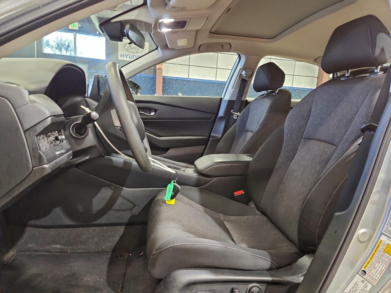 2024 HONDA ACCORD EX photo 7