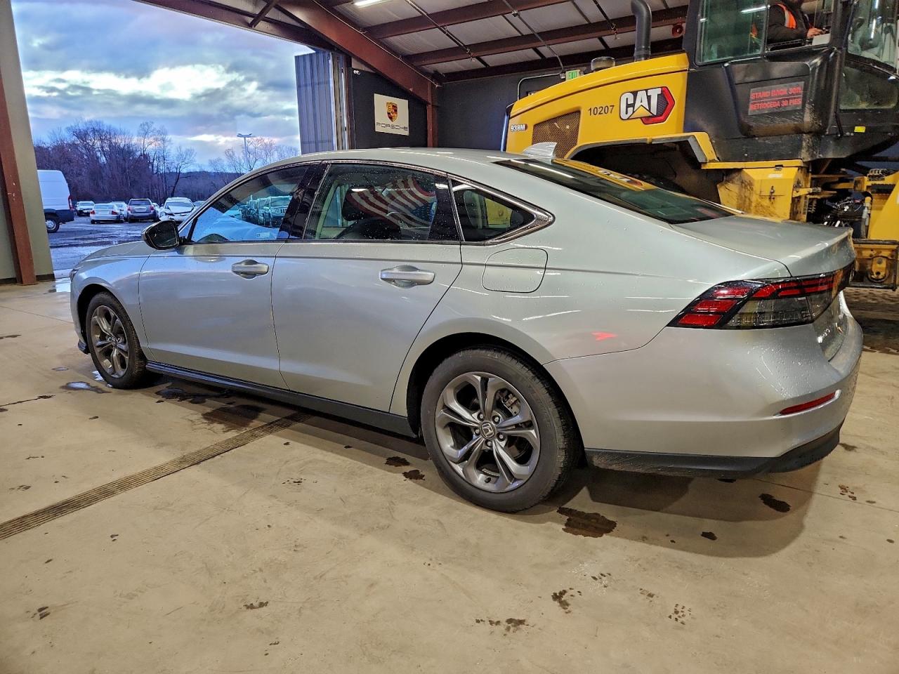 2024 HONDA ACCORD EX photo 2