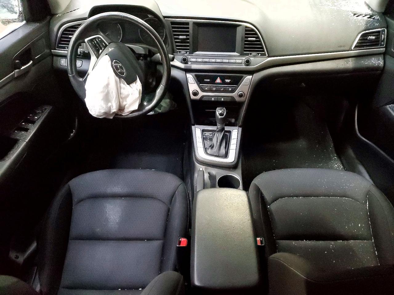 2018 HYUNDAI ELANTRA SEL photo 8