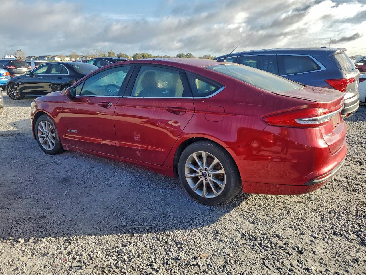 2017 FORD FUSION SE HYBRID photo 2
