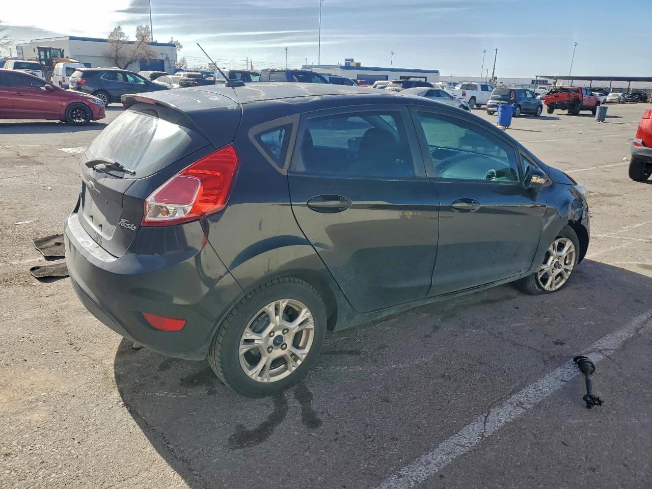 2015 FORD FIESTA SE photo 3