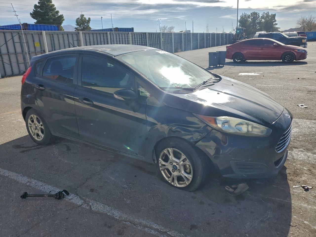 2015 FORD FIESTA SE photo 4