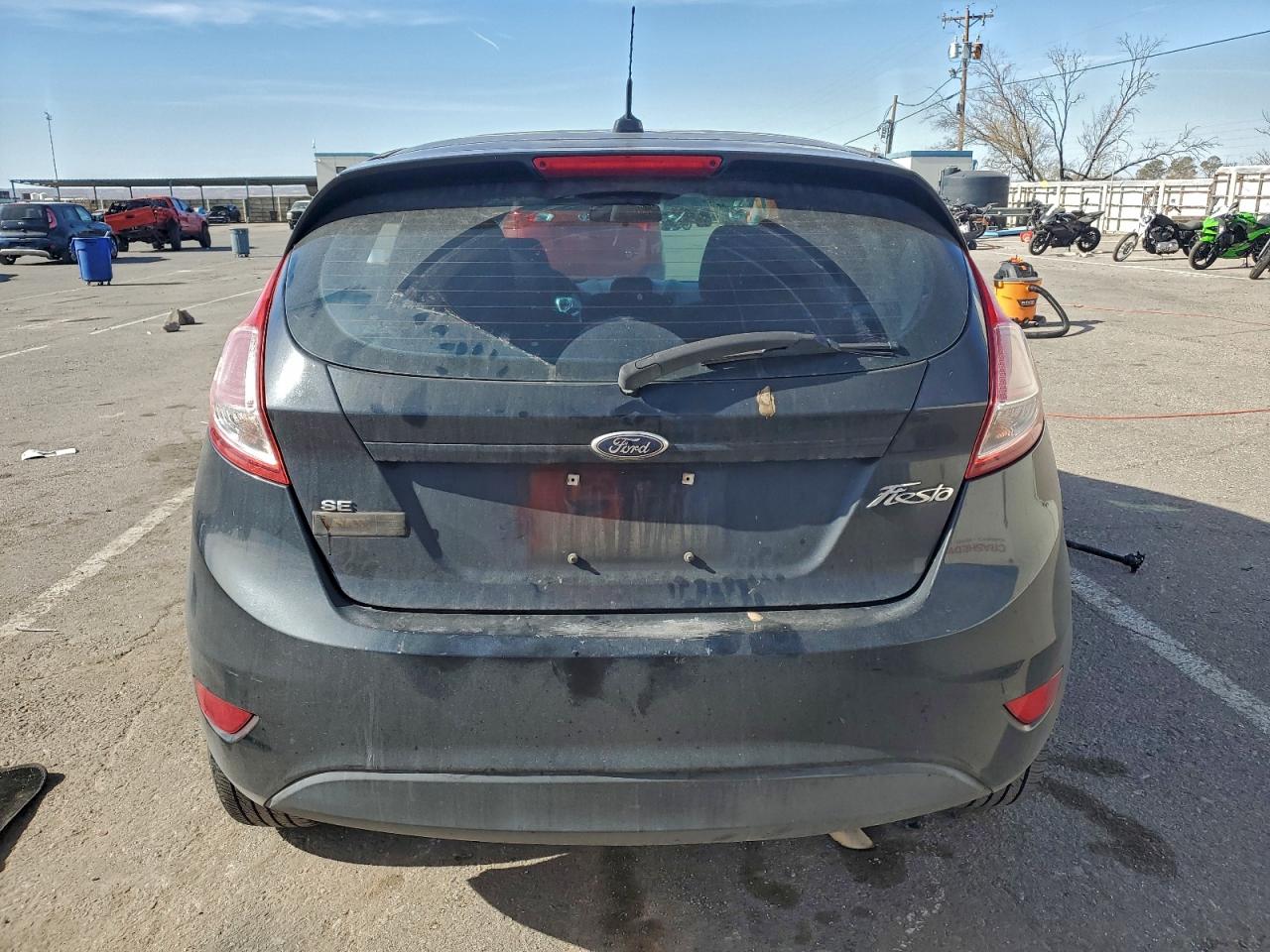 2015 FORD FIESTA SE photo 6