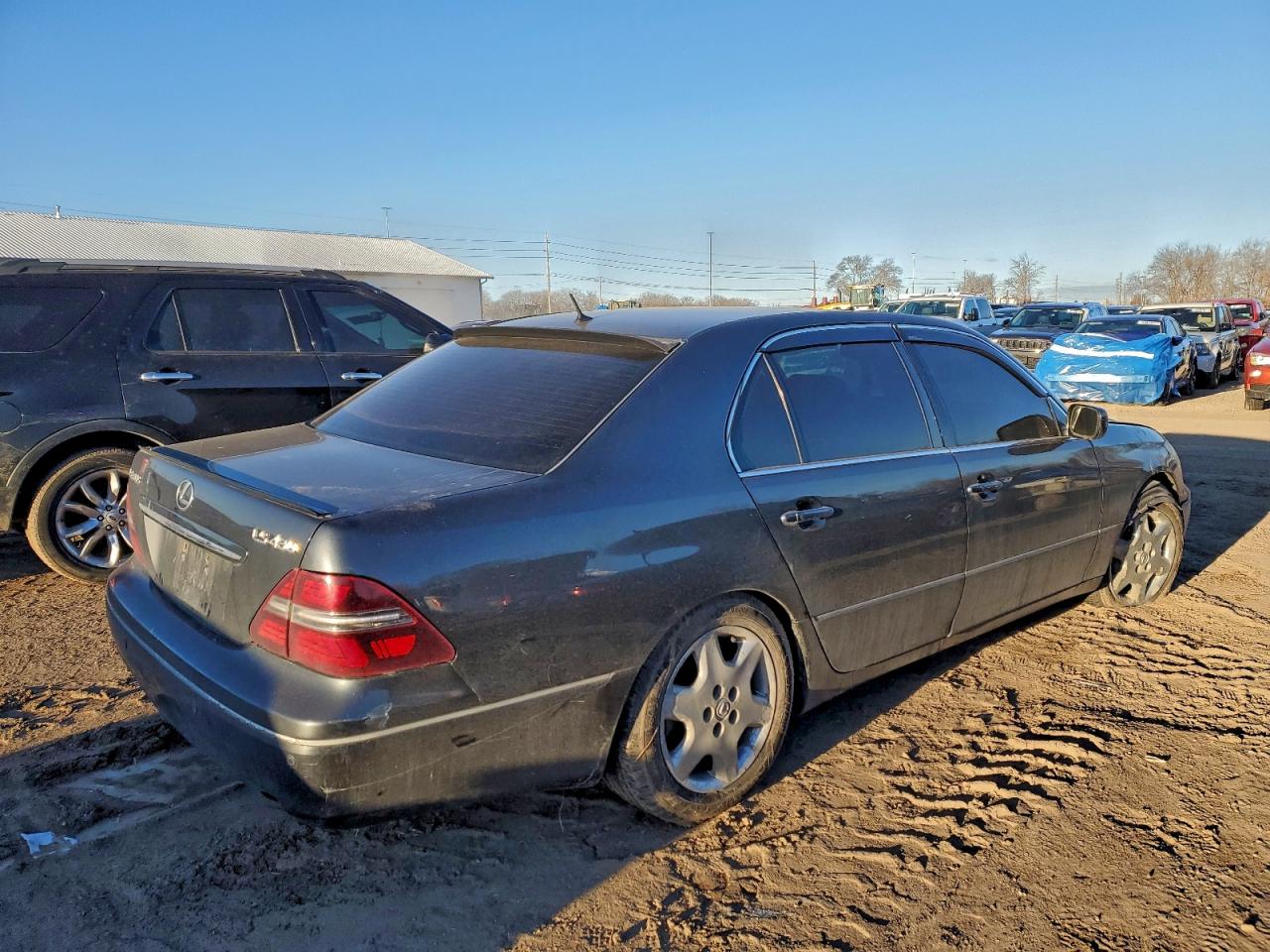 2004 LEXUS LS 430 photo 3