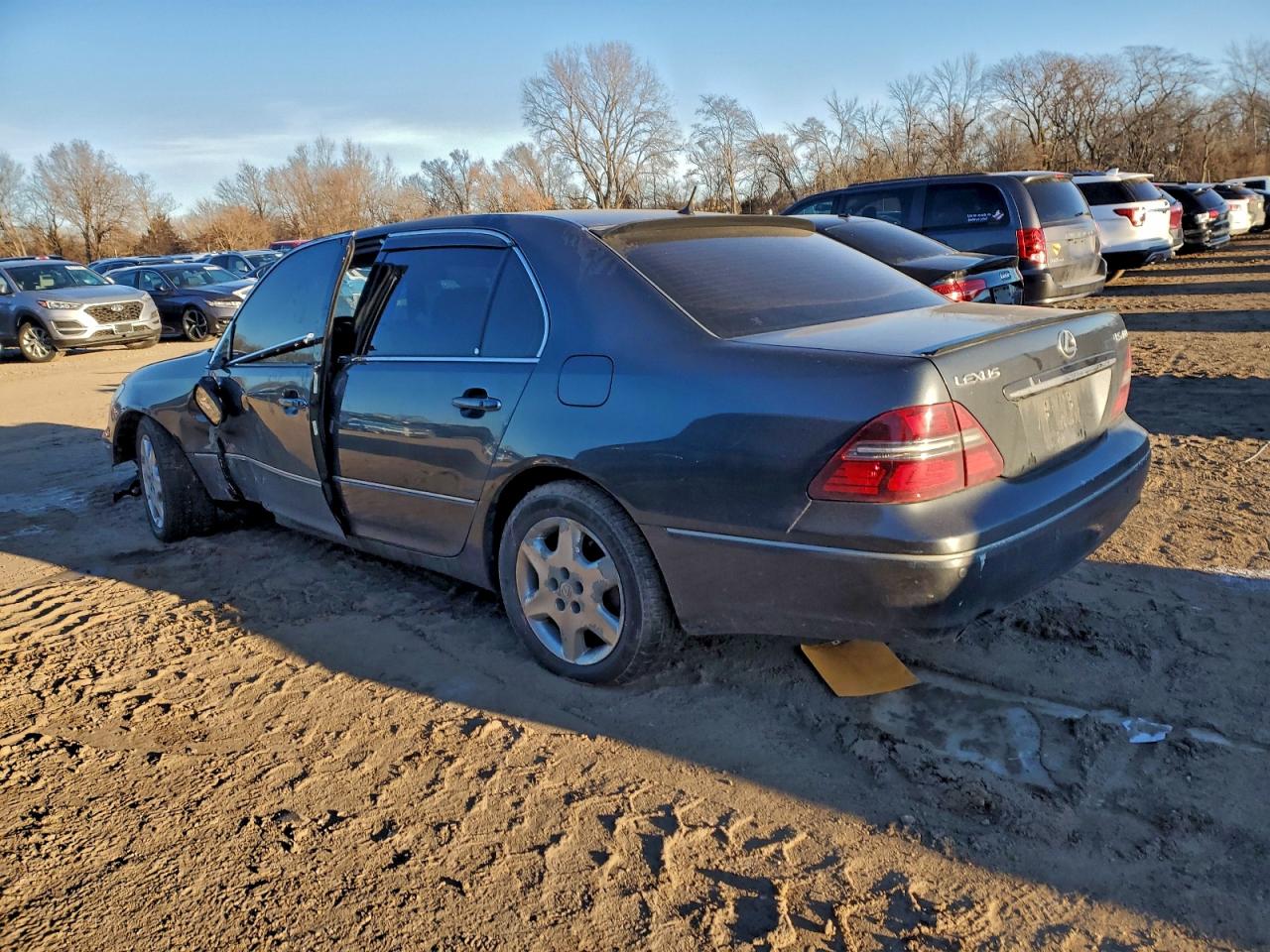 2004 LEXUS LS 430 photo 2