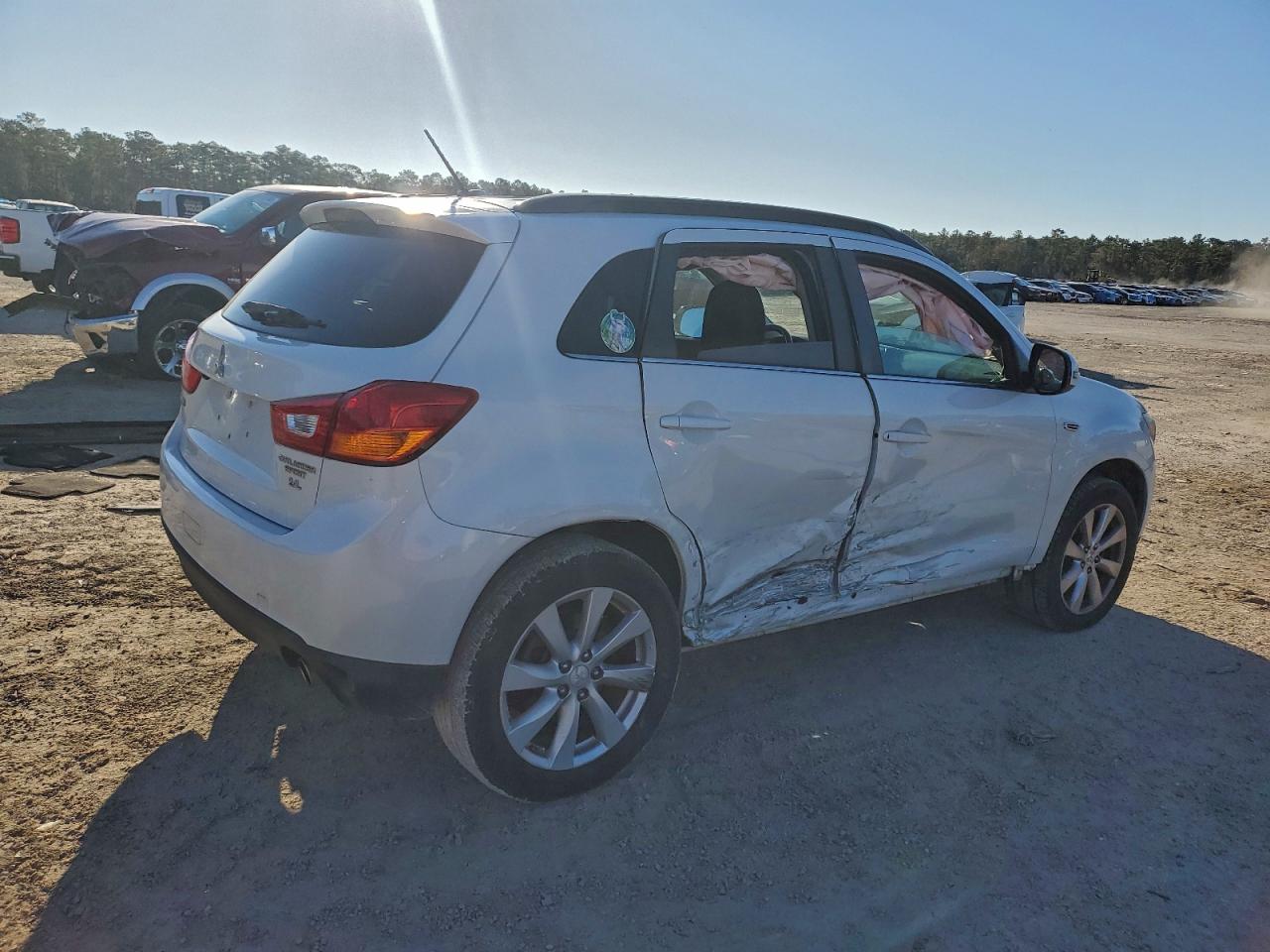 2015 MITSUBISHI OUTLANDER SPORT SE photo 3