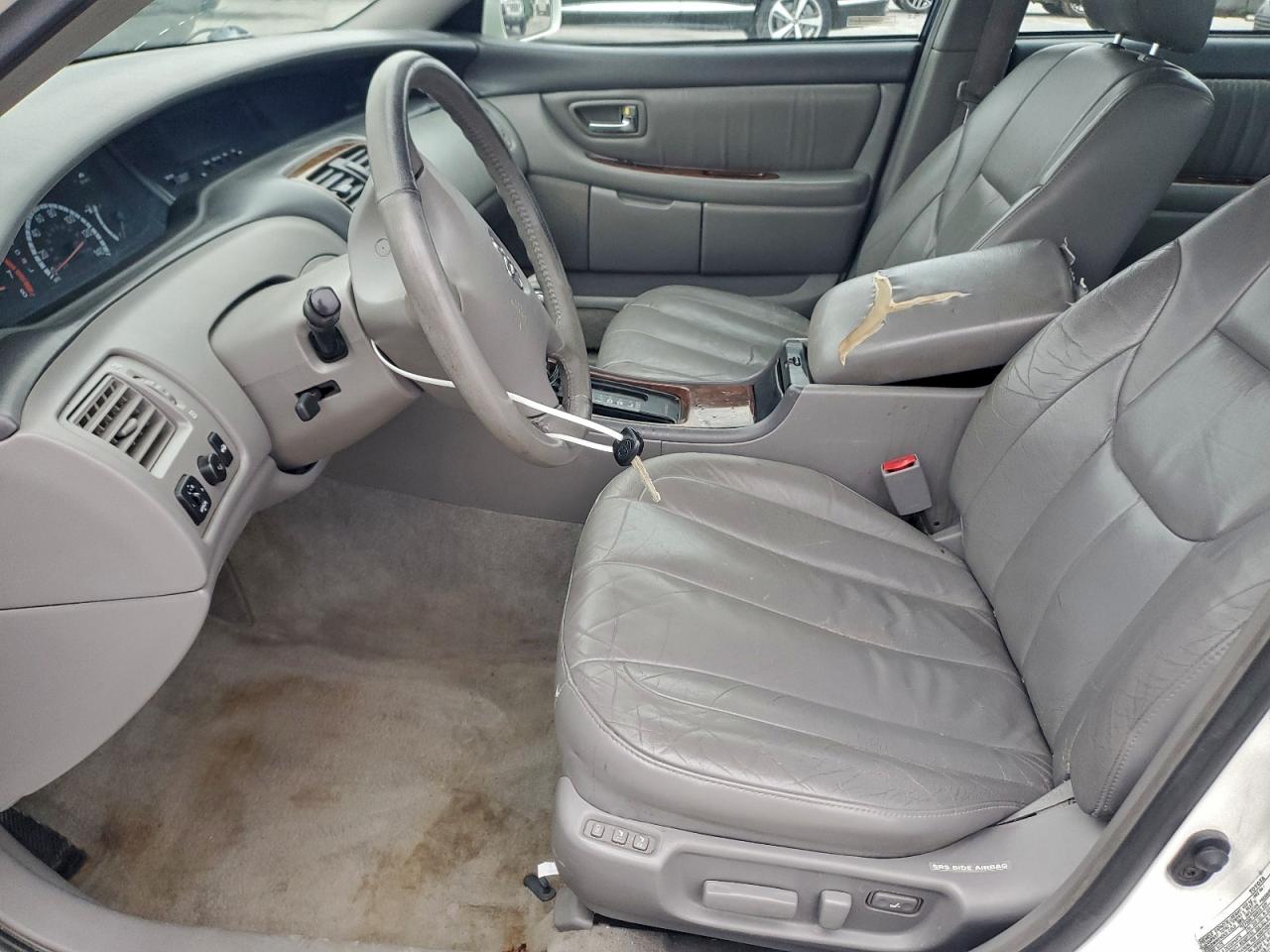 2002 TOYOTA AVALON XL photo 7